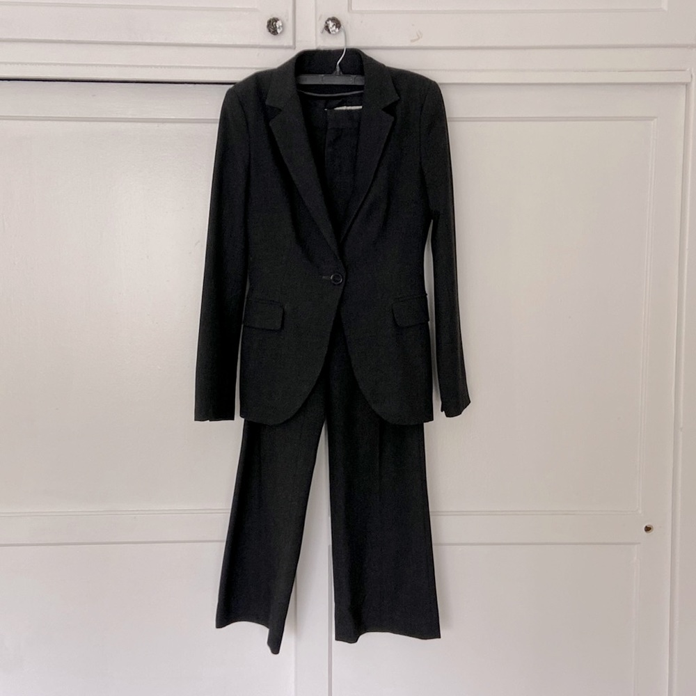 Zara Dark Grey Pant Suit (Blazer Sz2 pants Sz4)